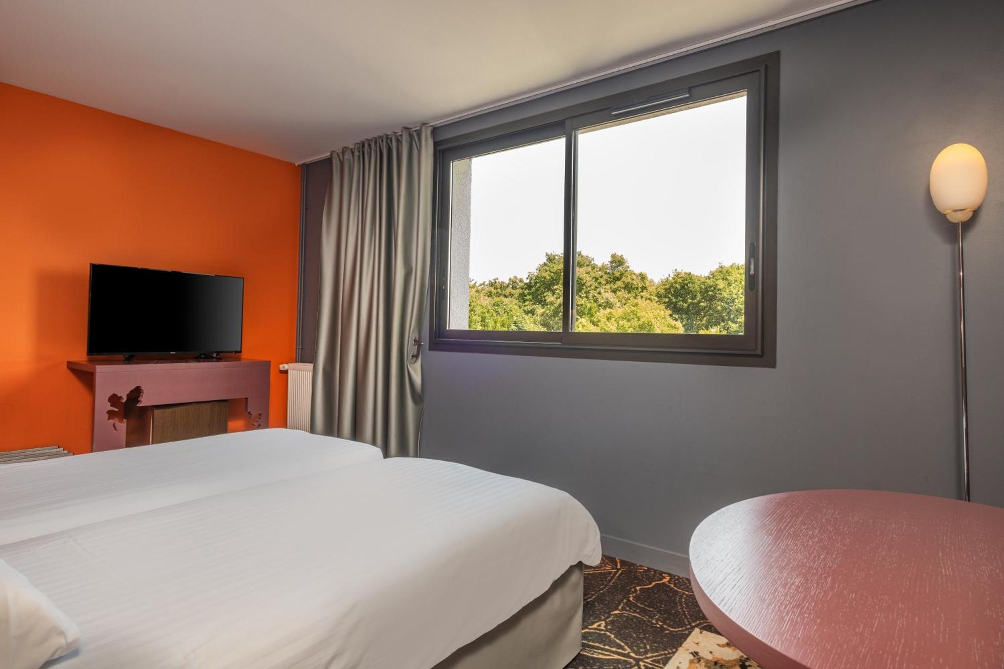 Logis Auberge De La Foret Le Gavre Phòng bức ảnh