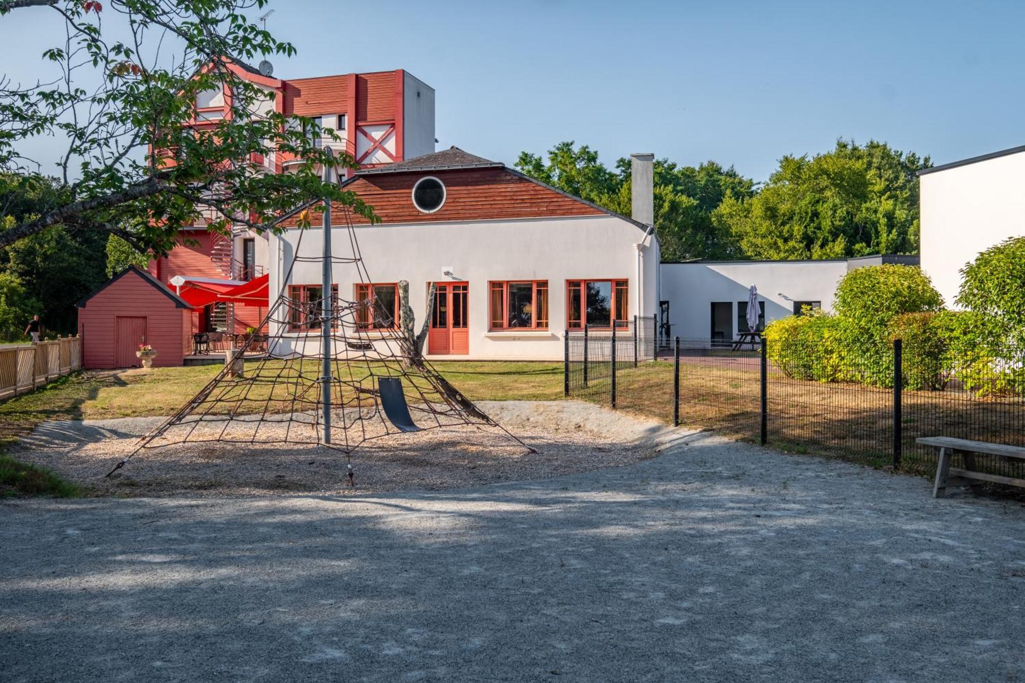 Logis Auberge De La Foret Le Gavre Ngoại thất bức ảnh